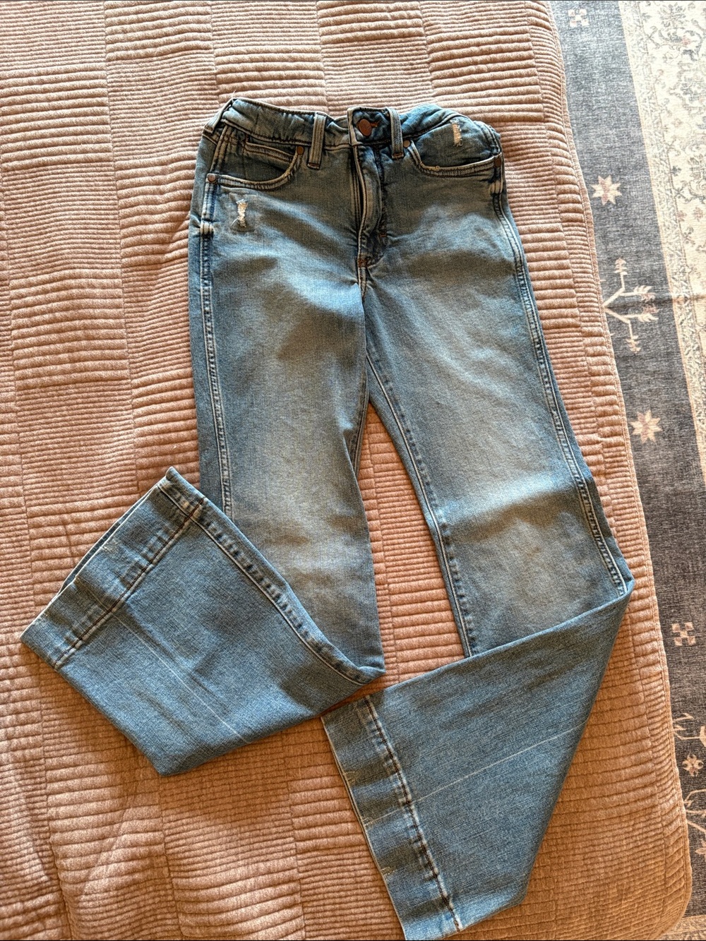 Women's Wrangler Retro Blue Flare Jeans - Timeless Everyday Style